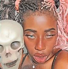 She quotes: “So I started dating my bestfriend babydaddy after they broke  up! Mind y'all me and her was together when we first seen him and she knew  I liked him because