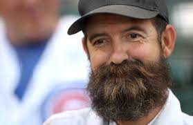 Florida man who caught Chicago's Humboldt Park alligator throws out the 1st  pitch before the Reds-Cubs game