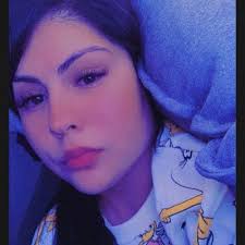 regina phalange 🍋 (@TillyEatsWorld)