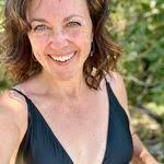 Kerri Conroy's Instagram, Twitter & Facebook