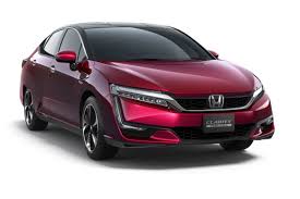 The new clarity phev increases driving range up to 340 miles, and improve fuel economy as well. The Honda Clarity Ev S Range Won T Wow Anyone