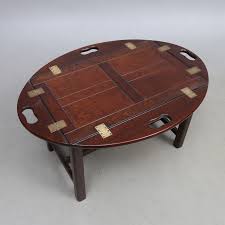 35 l coffee table log cocktail gold leaf resin 1767. Coffee Table Sk Butler S Tray English Style The Second Half Of The 20th Century Furniture Tables Auctionet