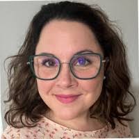 Amanda Metz's Instagram, Twitter & Facebook