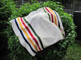 The company is named for the hudson bay and the blankets were typically traded to first nations in. Ravelry Hudson Bay Blanket Pattern By Sheila Griffith