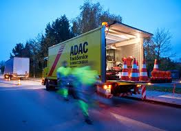 Belgium, france, bulgaria, denmark, croatia, germany. Lkw Pannenhilfe 2 0 Beim Adac Truckservice In Arbeit Reifenpresse De