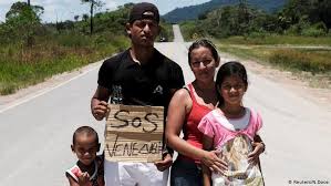 A frontera de venezuela y brasil para llegar a la frontera de brasil hay que cruzar el pueblo de santa elena de uairén, de allí se llega en 20 minutos a la alcabala de la guardia nacional y desde ahí está el lugar donde se encuentran ubicadas las banderas de. Brasil Anuncia Medidas Para Atender La Migracion Venezolana Destacados Dw 19 08 2018