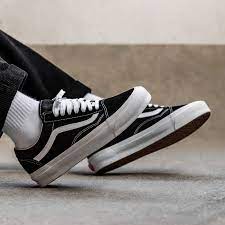 Which one's are better, what's different and what's. Buy Online Vans Vault Og Old Skool Lx In Black White Asphaltgold