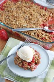 Strawberry Rhubarb Crisp Wishes And Dishes Recipe In 2020 Rhubarb Crisp Strawberry Rhubarb Crisp Rhubarb