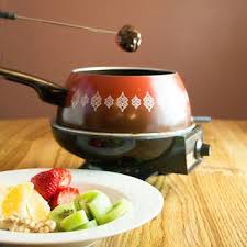 Chocolate Fondue Chocolate Fondue Recipe Evaporated Milk Recipes Fondue Recipes