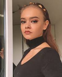 She was born in 1990s, in millennials generation. Julia Wroblewska Szczerze O Swoim Zaburzeniu Osobowosci Kiedy Dowiedzialam Sie O Diagnozie Wstydzilam Sie Tego Kobieta Pl