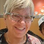 Cindy Grauer's Instagram, Twitter & Facebook