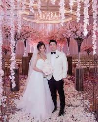 Second baseman and outfielder bats: Adam Frazier Photography Congratulations To Jackie And Kent Where Were Married This Last Sat At The Waldorf Astoria Facebook