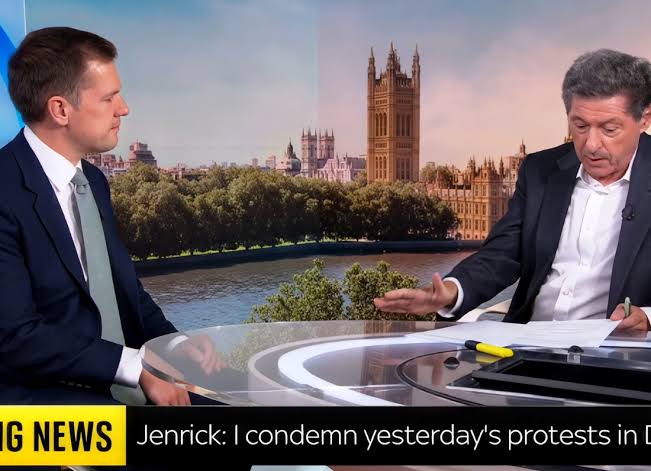 Robert Jenrick says 'Oh boohoo' after woman appears to be struck and dragged by hair at Reform conference