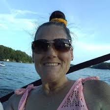 Kim Roseman's Instagram, Twitter & Facebook