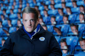 شهد عام 2016 العديد من الأحداث الرياضية البارزة، كان بعضها مفاجئا مثل فوز ليستر سيتي بالدوري الإنجليزي الممتاز، وبعضها حزينا مثل رحيل الملاكم محمد علي، والبعض الأخر مأساويا. ØµÙˆØ± Ù„ÙŠØ³ØªØ± Ø³ÙŠØªÙŠ Ø§Ù„Ø¥Ù†Ø¬Ù„ÙŠØ²ÙŠ ÙŠÙˆØ²Ø¹ 30 Ø£Ù„Ù Ù‚Ù†Ø§Ø¹ Ù„Ù„Ø§Ø¹Ø¨Ù‡ ÙØ§Ø±Ø¯ÙŠ Ø¹Ù„Ù‰ Ø§Ù„Ø¬Ù…Ø§Ù‡ÙŠØ± Ù‚Ù†Ø§Ø© Ø§Ù„ØºØ¯