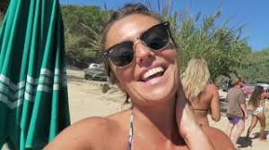 Er is geen verklaring/mysterie voor de pose. Yoga Sup En Naakt Zonnen Op Ibiza Laura Ponticorvo Vlog 272 Youtube