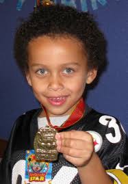 Transformers and Jonas Bunch Celebrate at Chuck E Cheese !