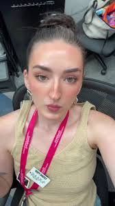 Marissa Workman's Instagram, Twitter & Facebook