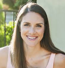 Melanie Duchateau's Instagram, Twitter & Facebook