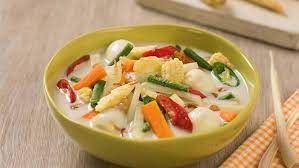 Ditambah dengan ikan asin dan sambal akan menambah kenikmatan makan. Resep Dan Cara Membuat Sayur Lodeh Yang Enak