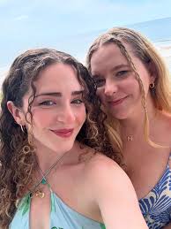 Mackenzie Ellis Barnett (@mackenzieellisbarnett) • Instagram photos and  videos