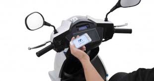 iphone 當作監控儀表 terra motors a4000i 電動機車登場 http chinese vr zone com 73803 terra motors a4000i with iphone control electric motorcycle electric scooter motor