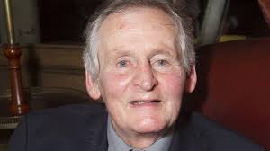 Royal Court theatre scraps play after harassment complaint against director 