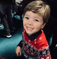 Four-year-old boy's heartwarming gesture for deaf parents to help them  watch TV