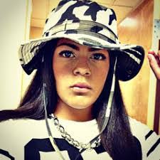 Kat Lawless's Instagram, Twitter & Facebook