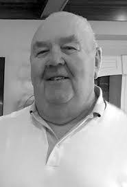 Robert Bingle's Instagram, Twitter & Facebook