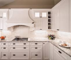 Bellingham Quartz Countertop Very Nice I Like The Backsplash Too Backsplash For White Cabinets Kitchen Countertops Prices Kitchen Design