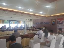 Bagi kabupaten/kota di wilayah jawa dan bali dengan kriteria level 3 dan level 4 dilakukan dengan menerapkan kegiatan sebagai berikut. Ohvhqcpzubvvxm