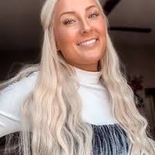 Courtney Whitehurst's Instagram, Twitter & Facebook