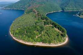 Bewohner unterhalb der rurtalsperre wurden zuvor gewarnt! Sup Rursee Sup Nrw Travel Into The Blue