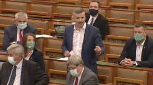A pápának ciki önökkel találkozni! Itthon Jakab Peter Nincs A Magyar Embereken Tobb Lehuzhato Bor Hvg Hu