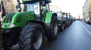 Auf dem trecker mit landwirt franke. Demo Bauern In Berlin 26 Januar 2021 Youtube