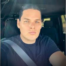 Anthony Shade's Instagram, Twitter & Facebook