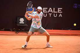 Reilly opelka and taylor fritz are two of the top three americans in the fedex atp rankings. Reilly Opelka Falls To No 2 Medvedev In 3rd Round Of French Open Flaglerlive