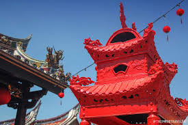Breathe in the scent of incense permeating the air. Cheng Hoon Teng Temple Malacca The Oldest Chinese Temple In Malaysia The Poor Traveler Itinerary Blog