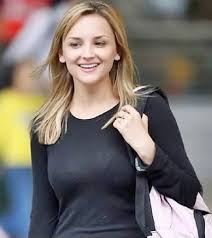 Jennifer is 23 years old as of 2019 and is fond of horse riding. Bill Gates Daughter Jennifer Katharine Gates Love For Horse Riding And Supported By Multimillionaire Dad Wanna Know Her Relationship Status Check Out Married Biography