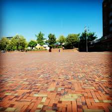 Kometenplatz Duisburg Walsum Neugestaltung Eines Zentralen Marktplatzes Unter Berucksichtigung Grosser Lasten Durch Lieferver In 2020 Instagram Feed Instagram Sidewalk