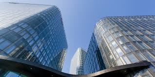 Around 45,400 employees are serving 16,2 million clients in more than 2,100 branches in 7 countries. Bawag Group Linkedin