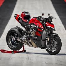 Ducati Instagram Auf Instagram The Red Wings Is A Nice Touch Nice Styling Streetfighter V4 Owner Hy In 2020 Ducati Motorbike Ducati Supersport Ducati Hypermotard
