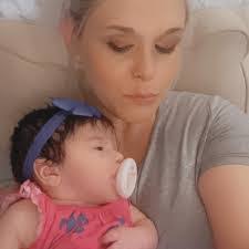 Carissa Becker's Instagram, Twitter & Facebook