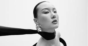 Strike Gold: Monochrome Pairs Well with Maximalist Metallics |