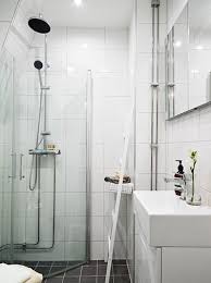 Point.p propose un large choix de faïence, de grès cérame émaillé et de. Du Carrelage Blanc Dans La Salle De Bain C Est Zen
