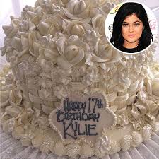 Kim Kardashian Jennifer Lopez Justin Bieber The Best Celebrity Birthday Cakes Kylie Jenner Birthday Cake 22nd Birthday Cakes 17 Birthday Cake