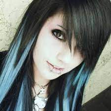 However, it defends individualism above all else. 50 Cool Ways To Rock Scene Emo Hairstyles For Girls Hair Motive