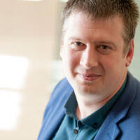 Interview met Peter Dedecker: "ACW, Arco en Dexia: Een zuil van  zelfbediening"