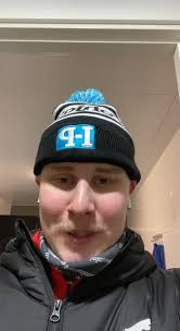 No niin morjensta! Tokaisi Päällikkö Anton Roth @rasmusanton kun raapusti  nimensä The Bossin paperiin. Anton Roth pelailee sählyä ammattilaisena  Nurmon Jymyssä. The Boss